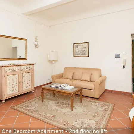 Apartment Palazzuolo Tower By Mamo Florence